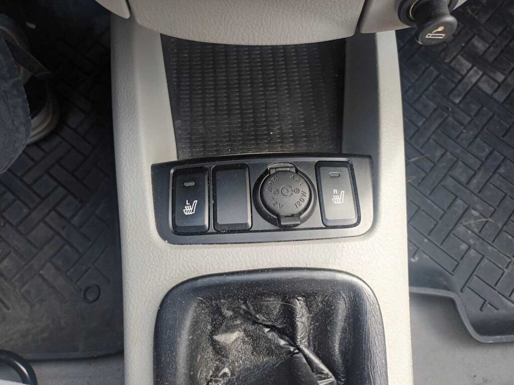 Kia Cerato 2005 Harmaa