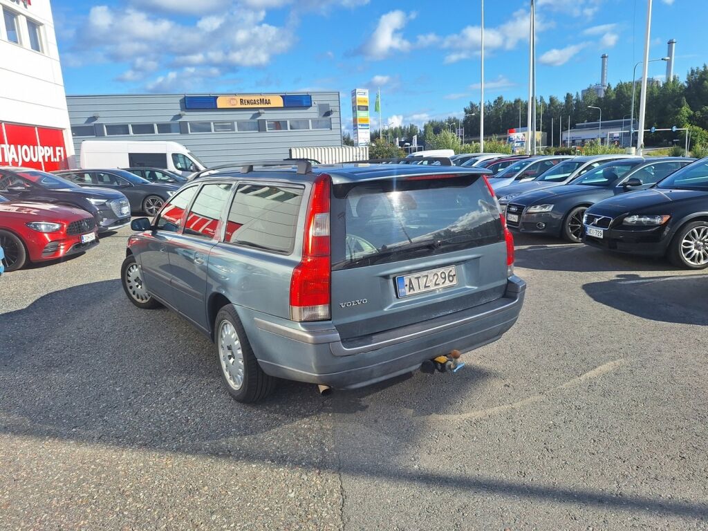 Volvo V70 2003 Vihreä