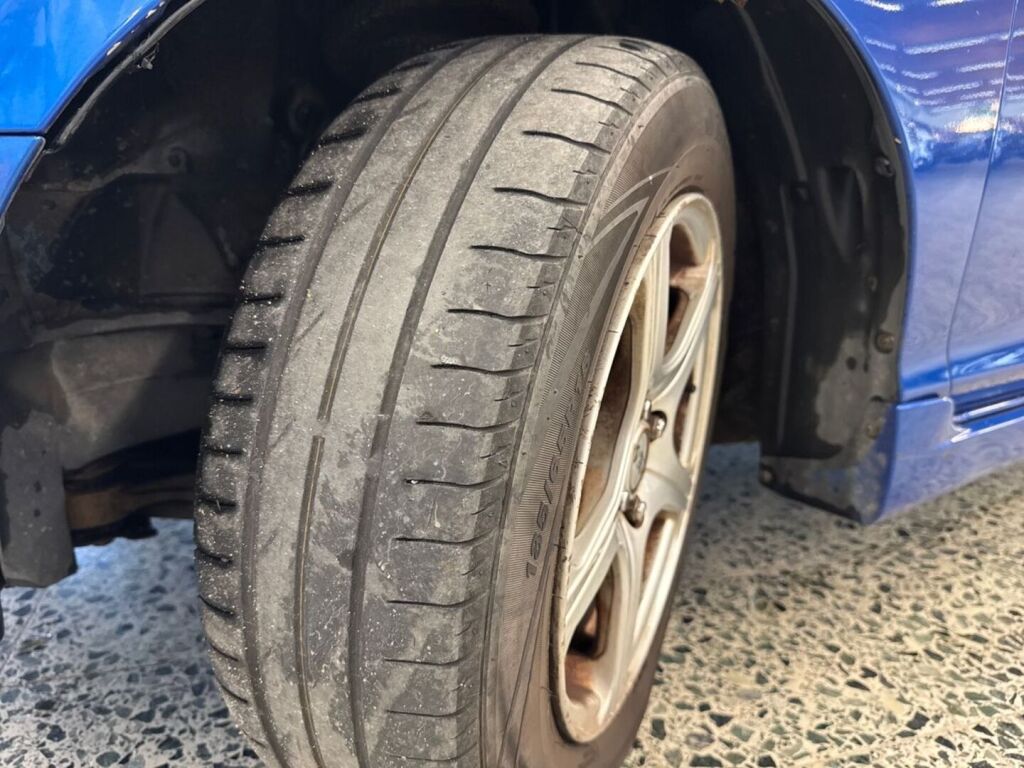 Honda Civic 2004 Sininen