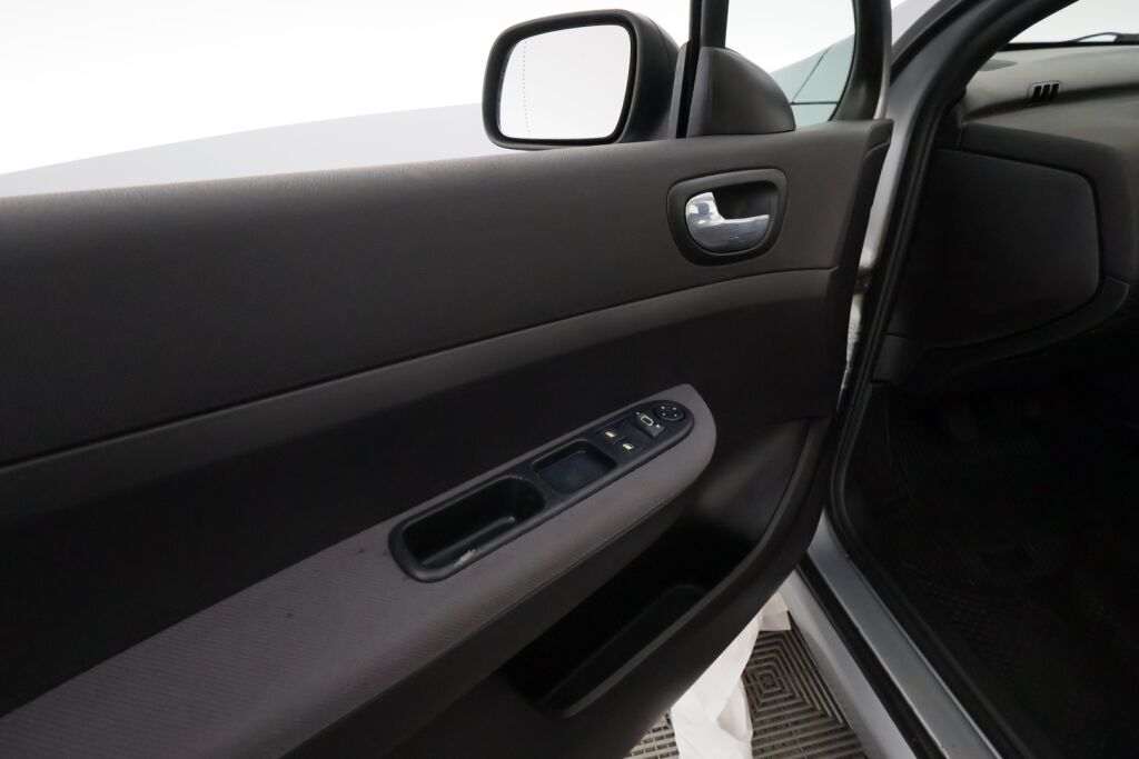 Peugeot 307 2003 Harmaa