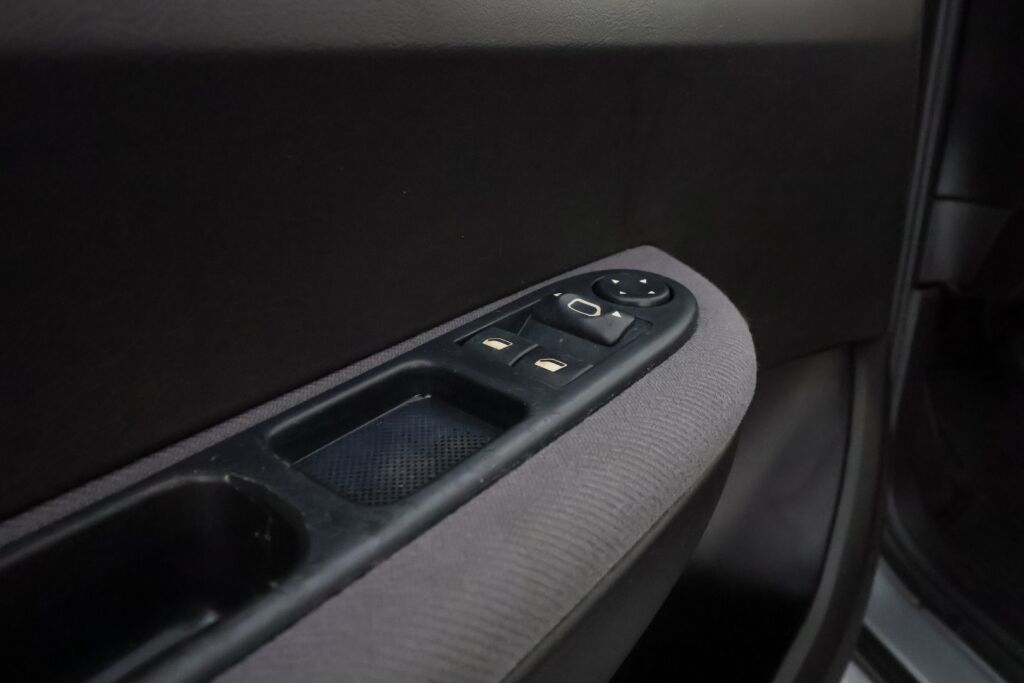 Peugeot 307 2003 Harmaa