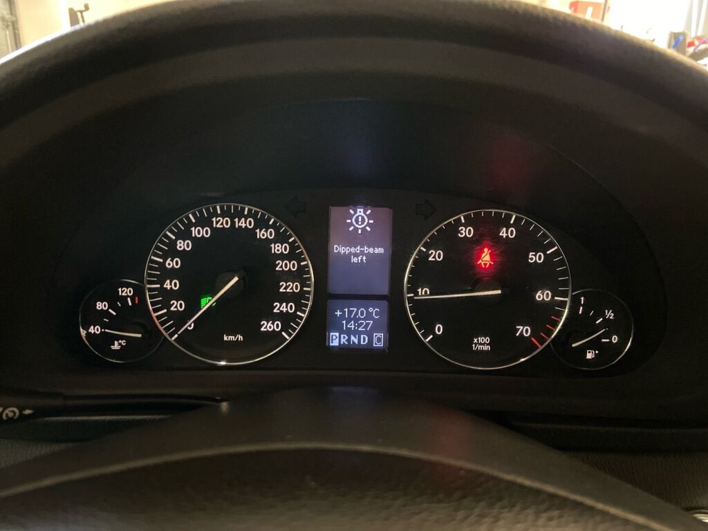 Mercedes-Benz C 2007 Harmaa