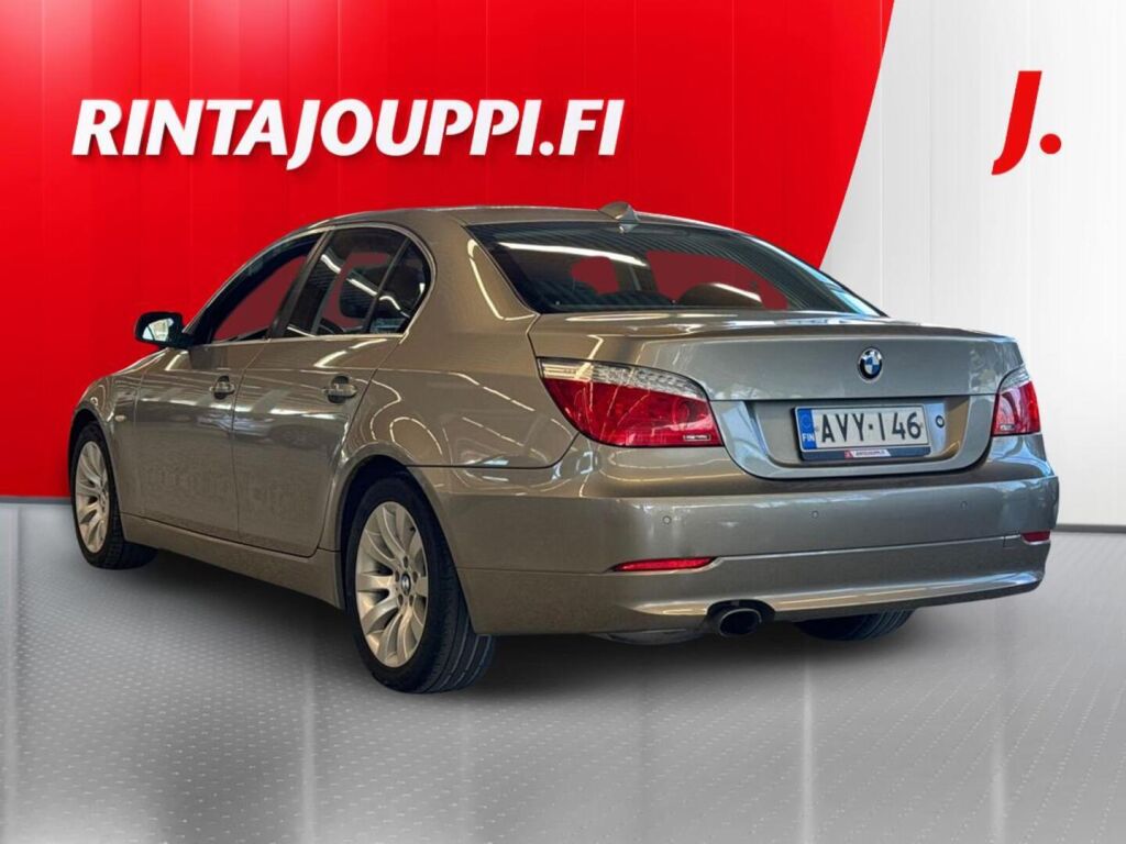 BMW 520 2009 Ruskea (beige)