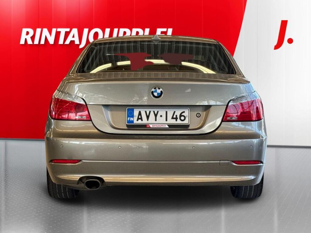 BMW 520 2009 Ruskea (beige)