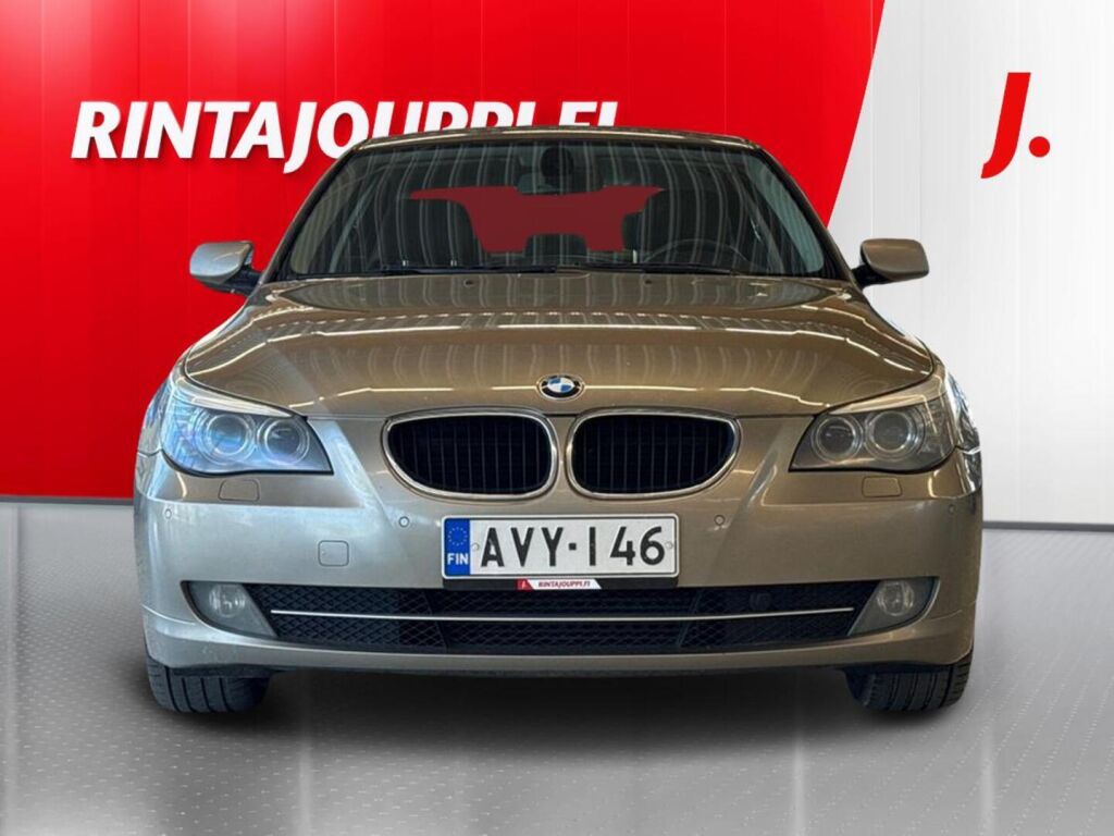 BMW 520 2009 Ruskea (beige)