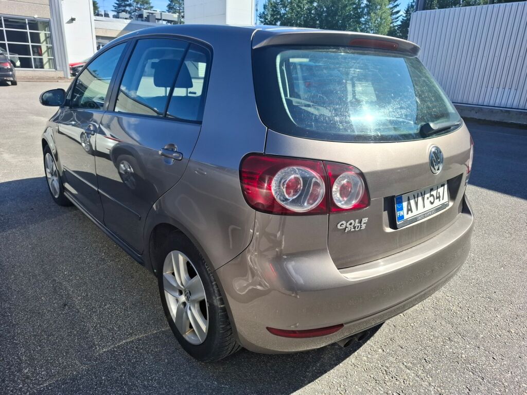Volkswagen Golf Plus 2009 Ruskea (beige)
