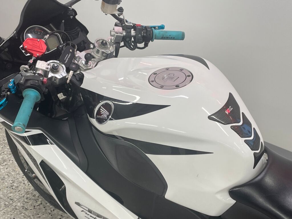 Honda CBR 2009 HT O 65