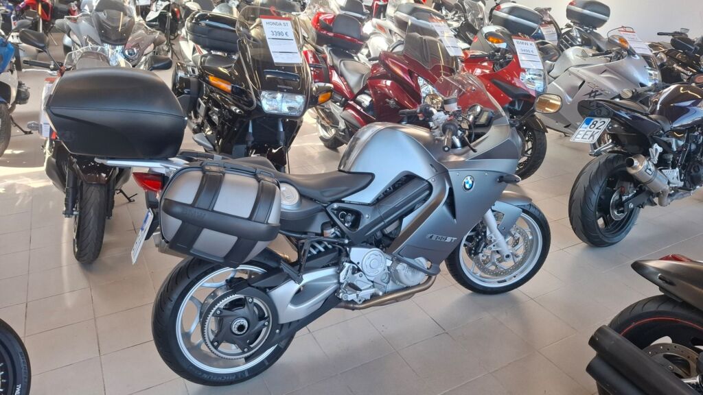 BMW F 2008 