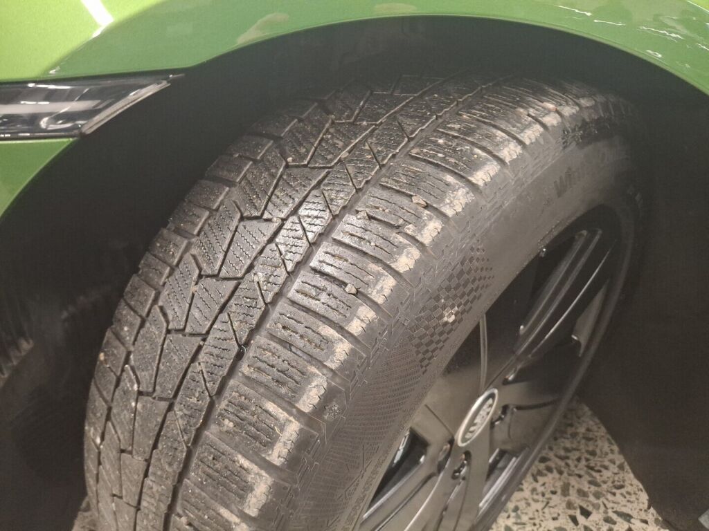 Porsche Taycan 2021 Vihreä