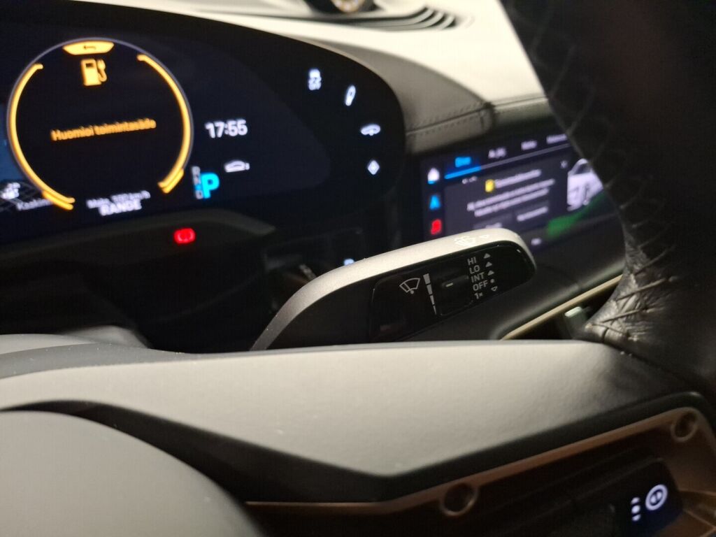 Porsche Taycan 2021 Vihreä