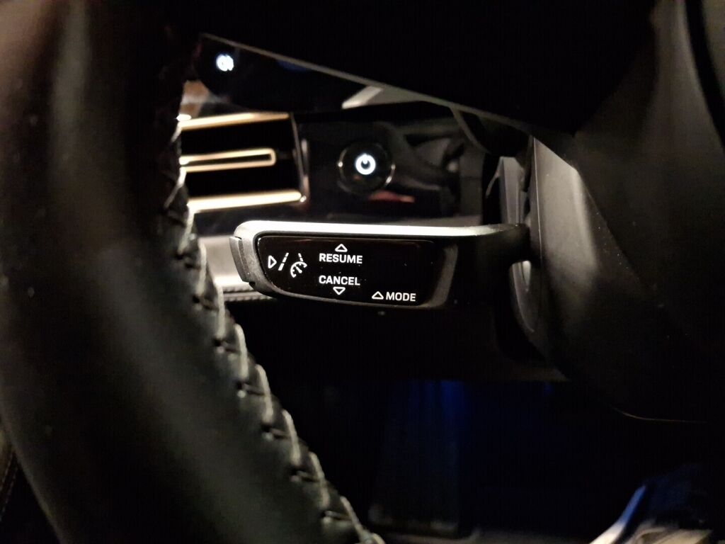 Porsche Taycan 2021 Vihreä