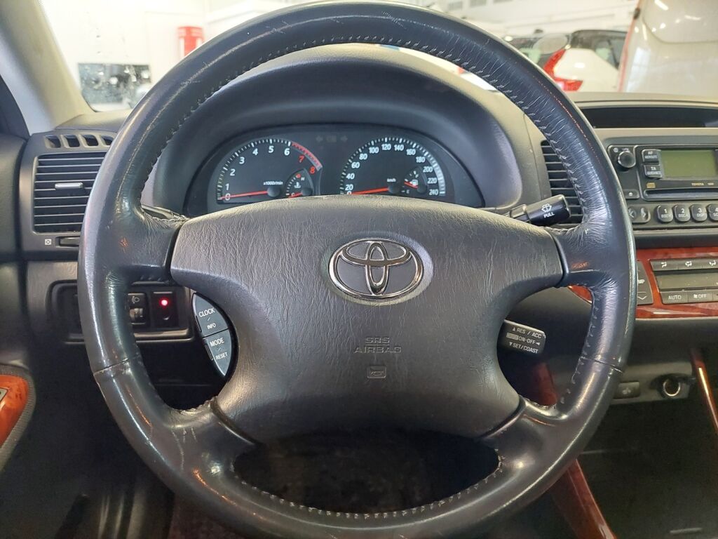 Toyota Camry 2002 Harmaa