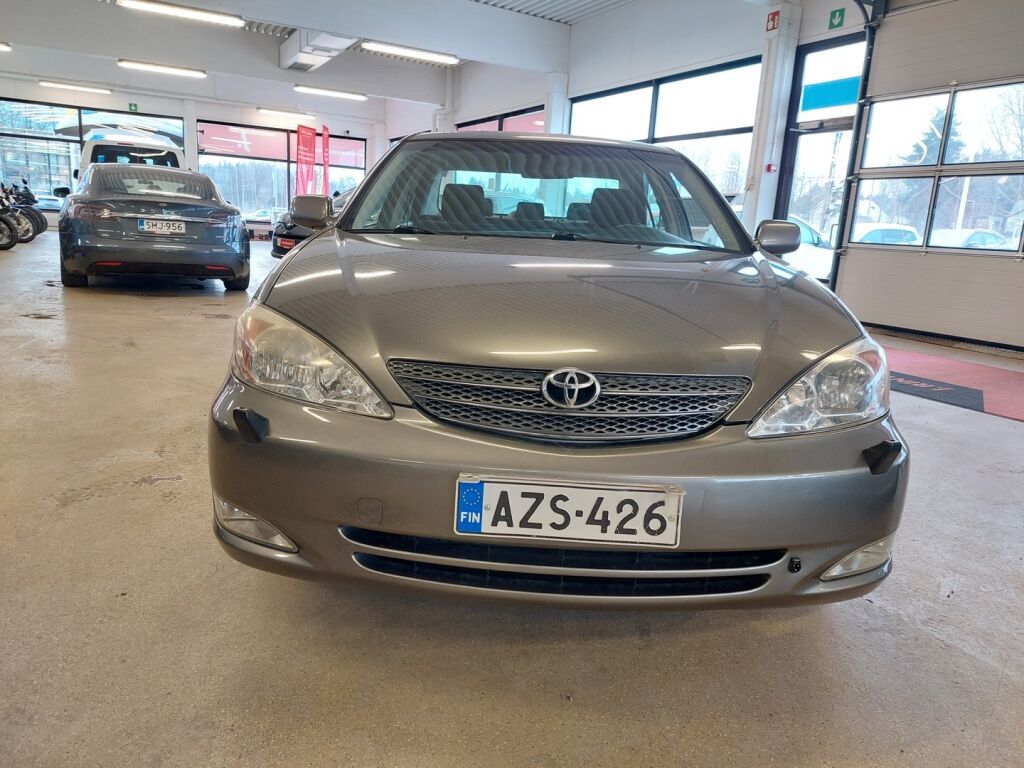Toyota Camry 2002 Harmaa