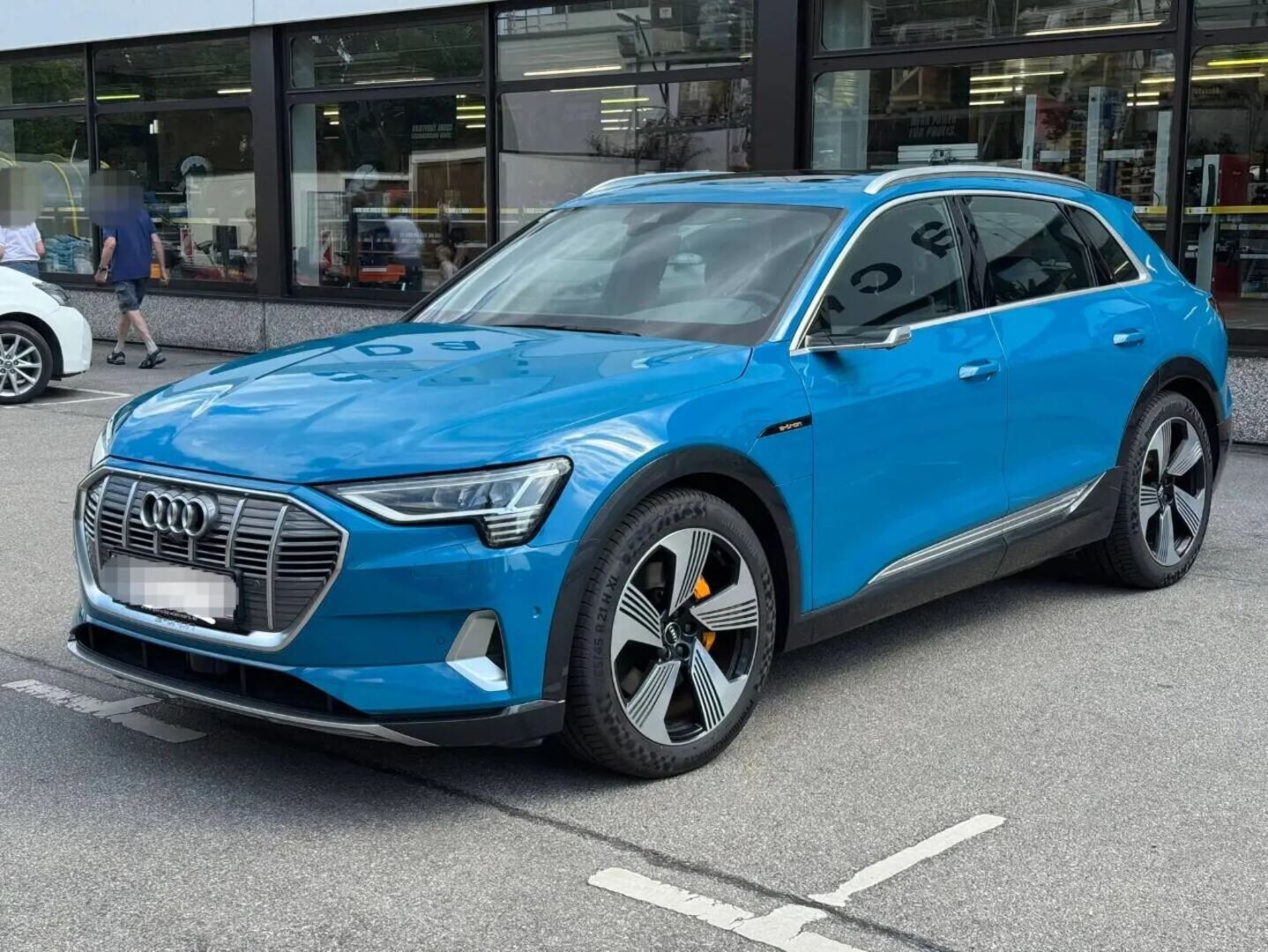 Audi e-tron