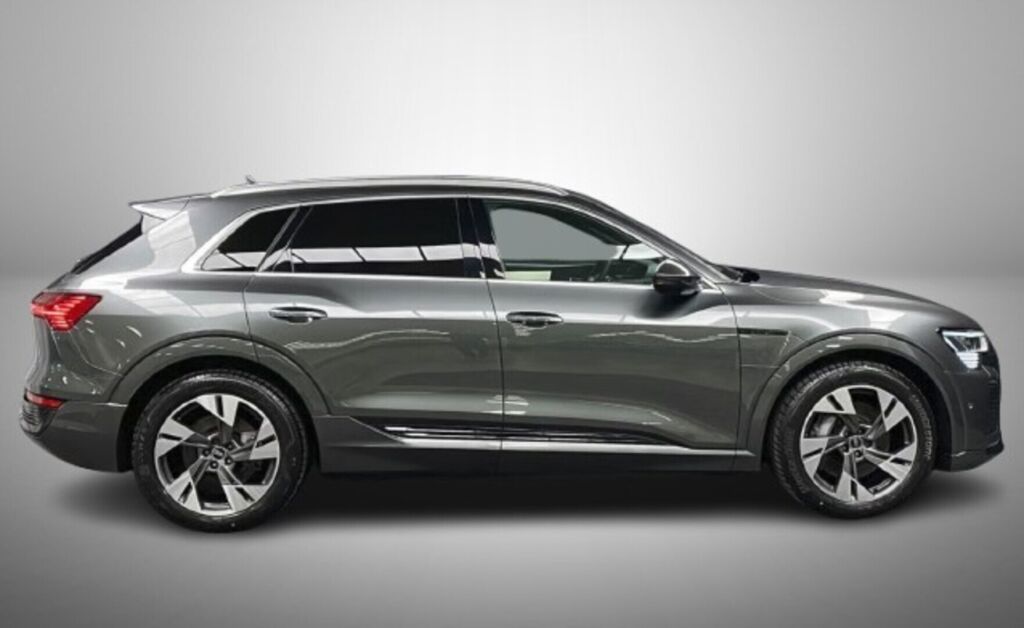 Audi Q8 e-tron 2024 Harmaa (Daytona Grey)