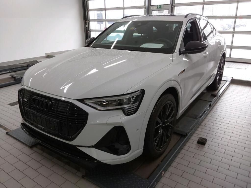 Audi e-tron 2023 