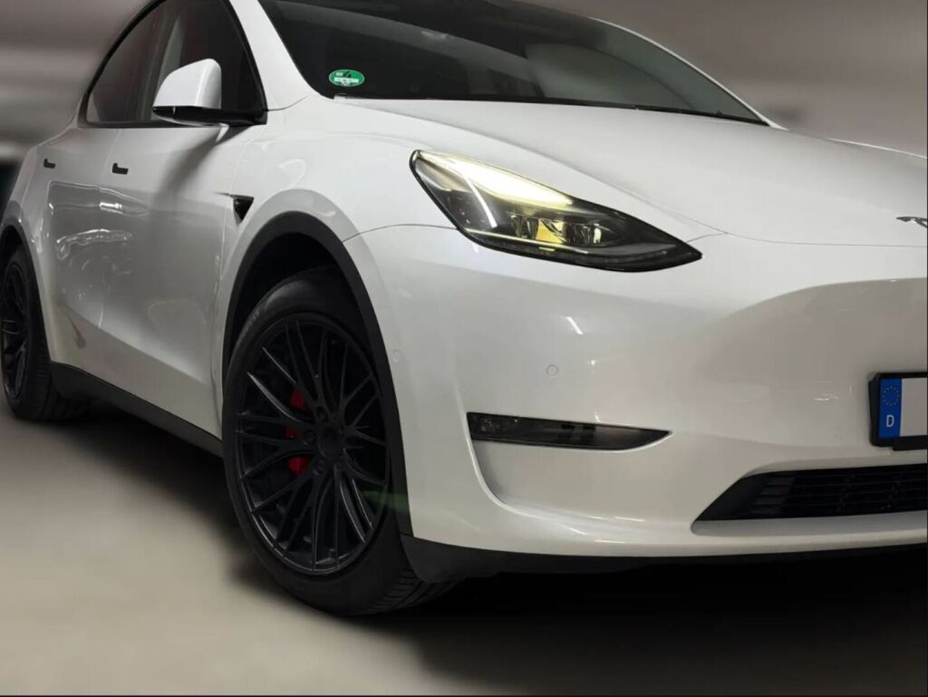 Tesla Model Y 2022 