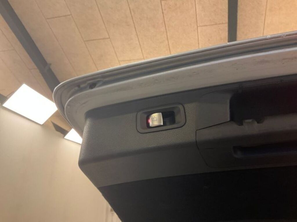 Mercedes-Benz E 2022 