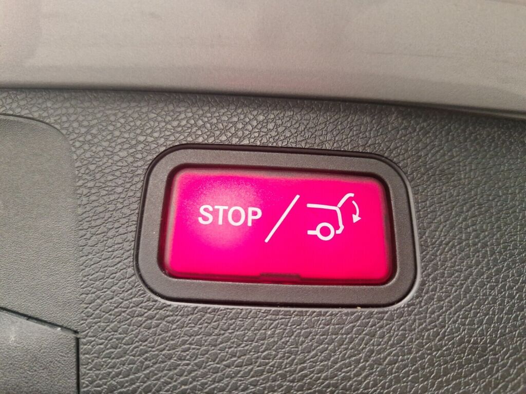 Mercedes-Benz E 2022 