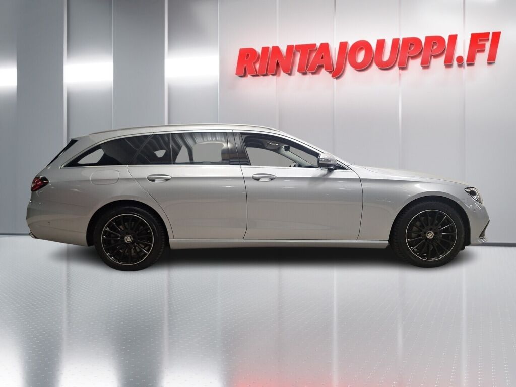 Mercedes-Benz E 2022 