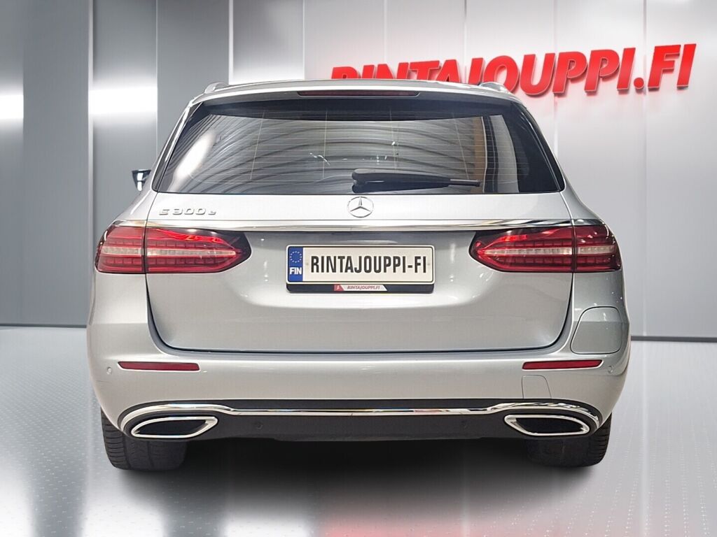 Mercedes-Benz E 2022 