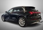 Audi e-tron 2020 Musta