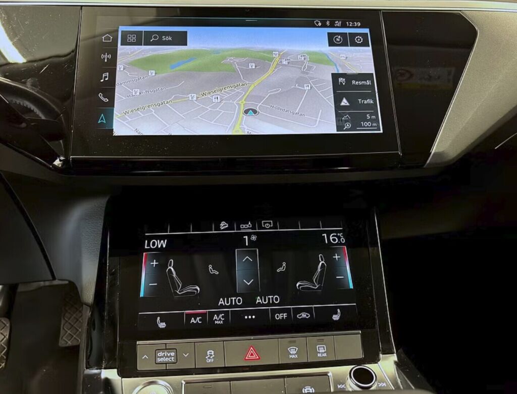 Audi e-tron 2020 Musta