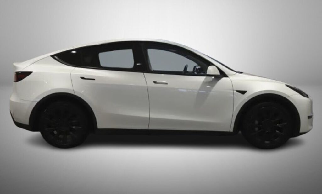 Tesla Model Y 2023 Valkoinen