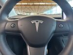 Tesla Model Y 2023 Musta