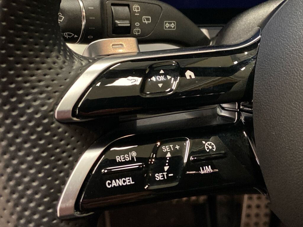 Mercedes-Benz E 2023 