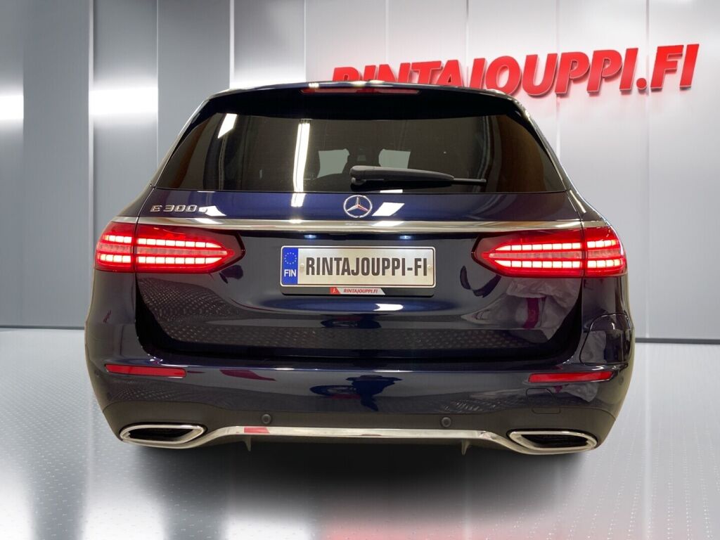 Mercedes-Benz E 2023 