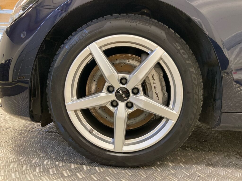 Mercedes-Benz E 2023 