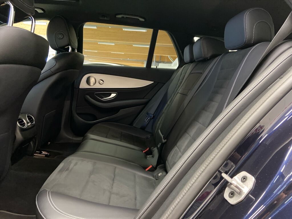 Mercedes-Benz E 2023 