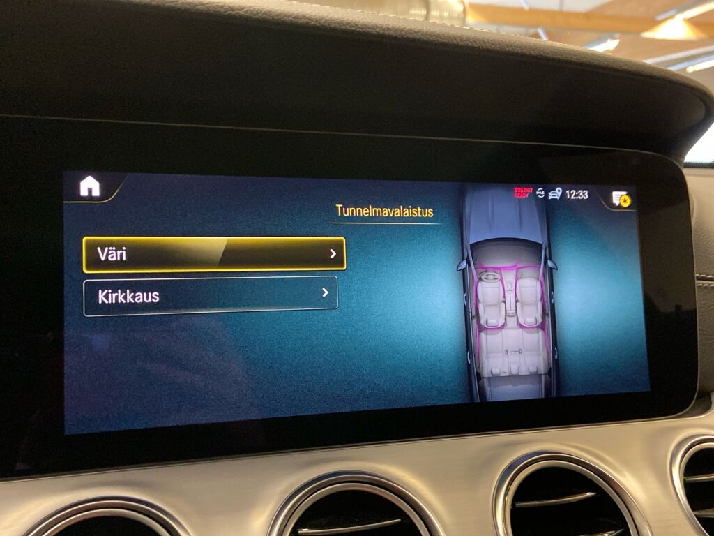 Mercedes-Benz E 2023 