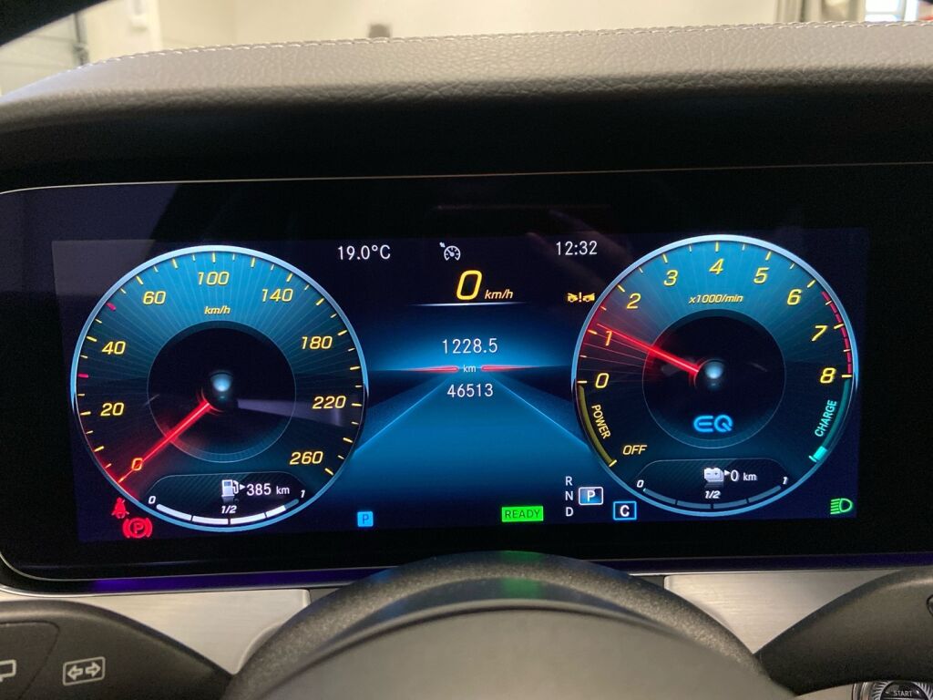 Mercedes-Benz E 2023 