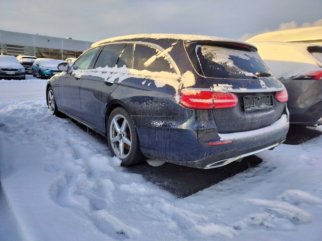 Mercedes-Benz E 2023 