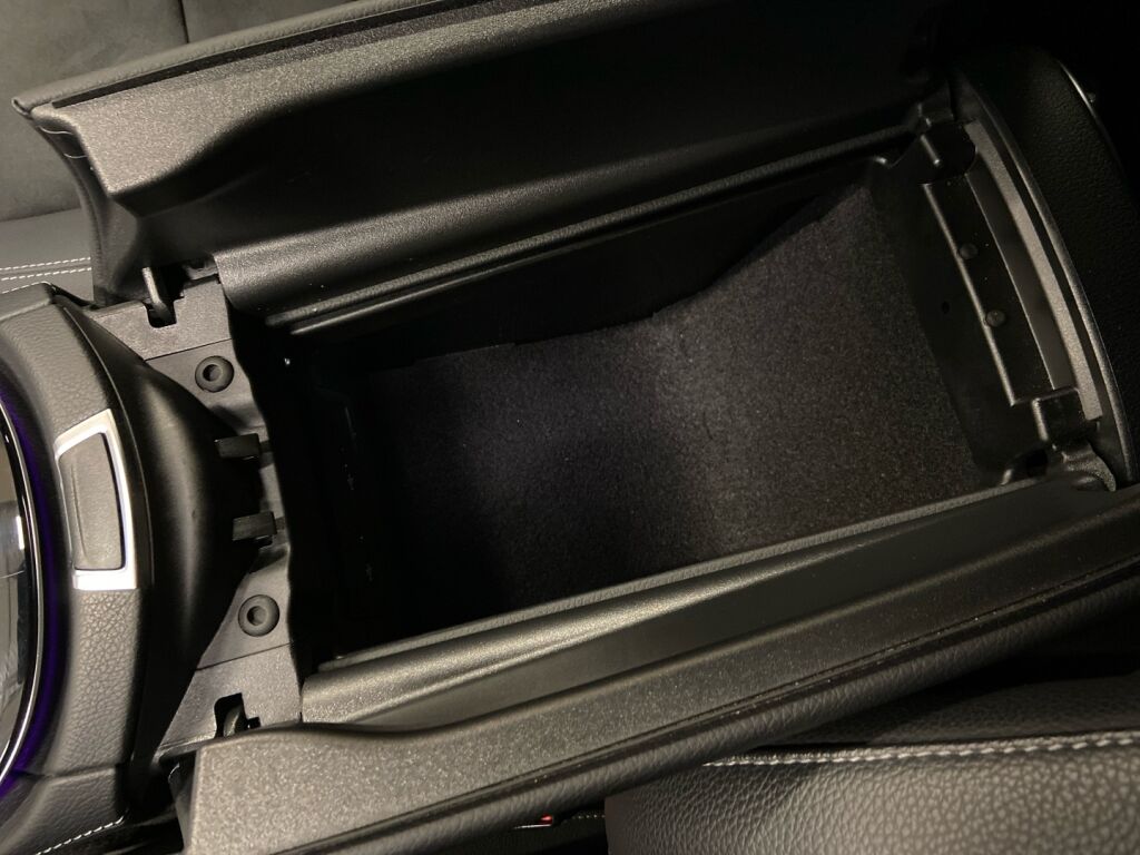 Mercedes-Benz E 2023 