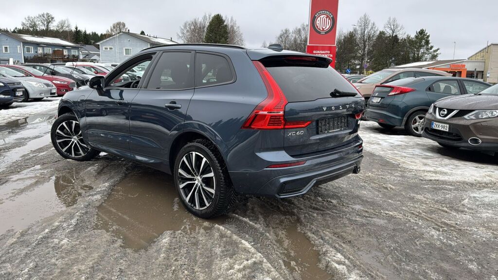 Volvo XC60 2023 