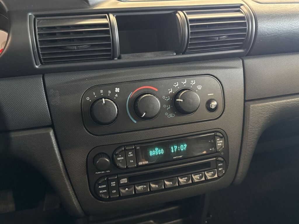 Chrysler Sebring 2005 Hopea