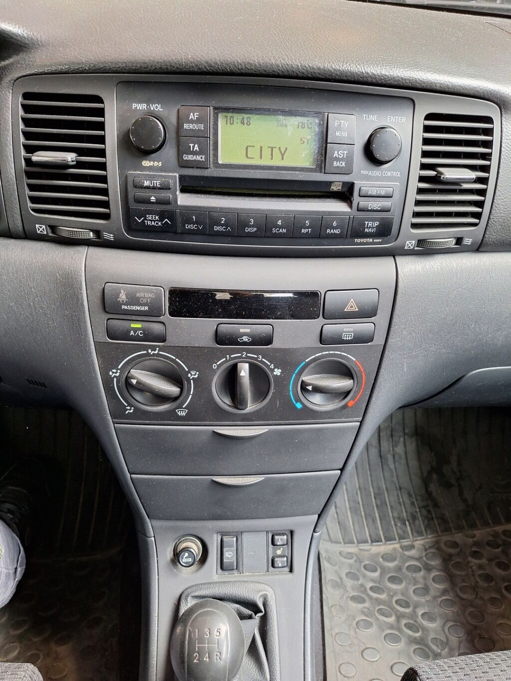 Toyota Corolla 2006 Punainen