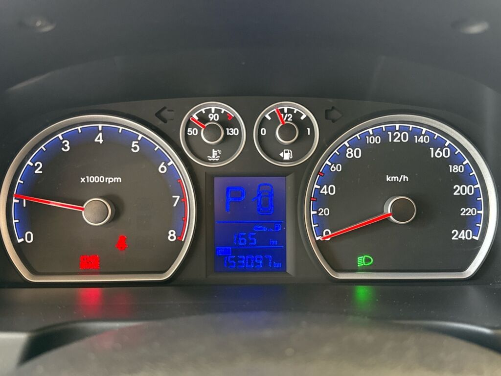 Hyundai i30 2010 Punainen