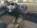 Hyundai i30 2010 Punainen