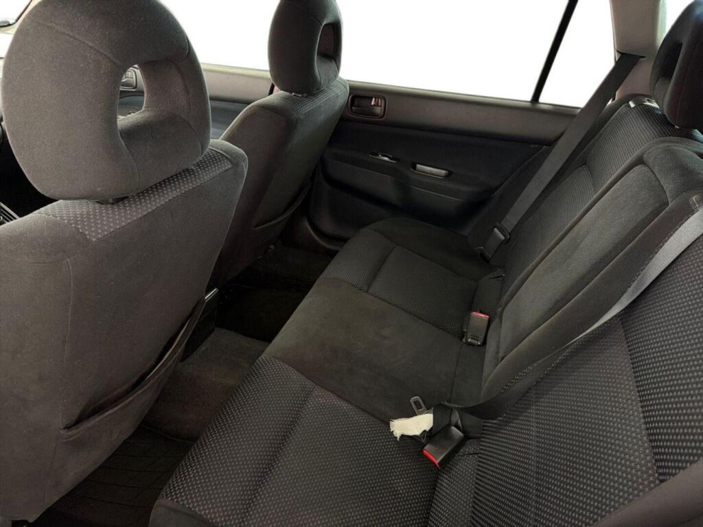 Mitsubishi Lancer 2008 Punainen