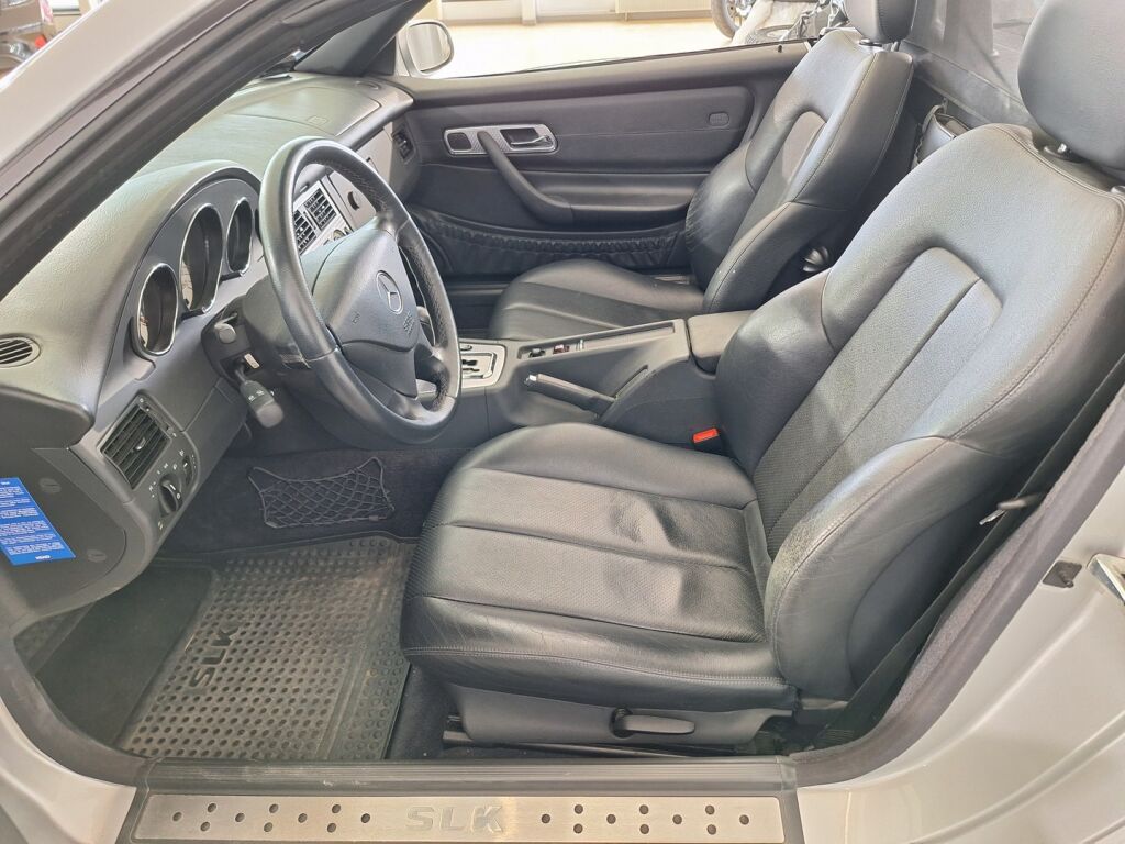 Mercedes-Benz SLK 2000 Harmaa