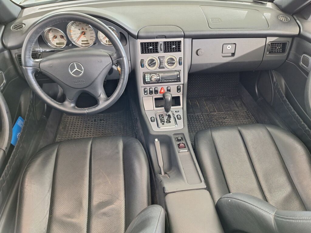 Mercedes-Benz SLK 2000 Harmaa