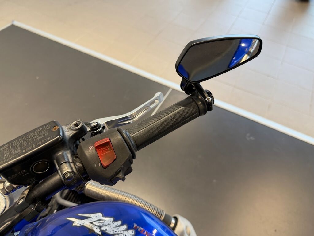 Honda CB 2001 Sininen