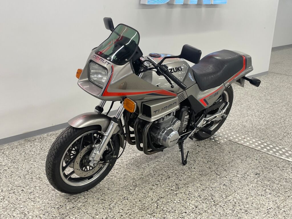 Suzuki XN 1983 