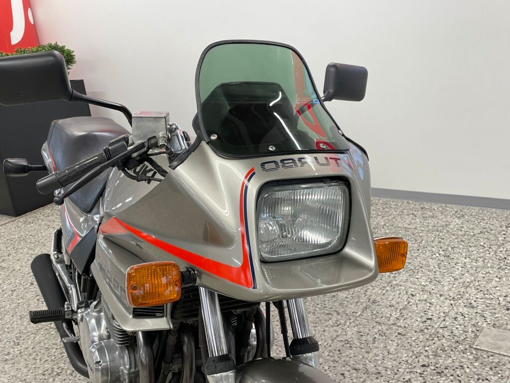 Suzuki XN 1983 