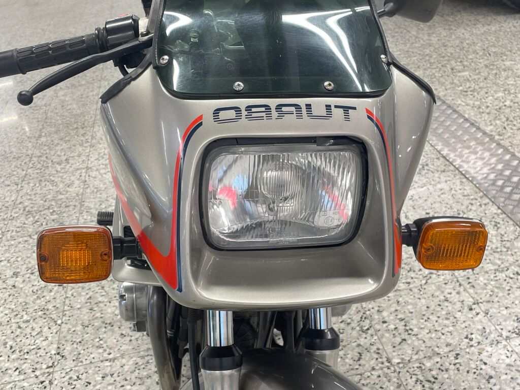 Suzuki XN 1983 