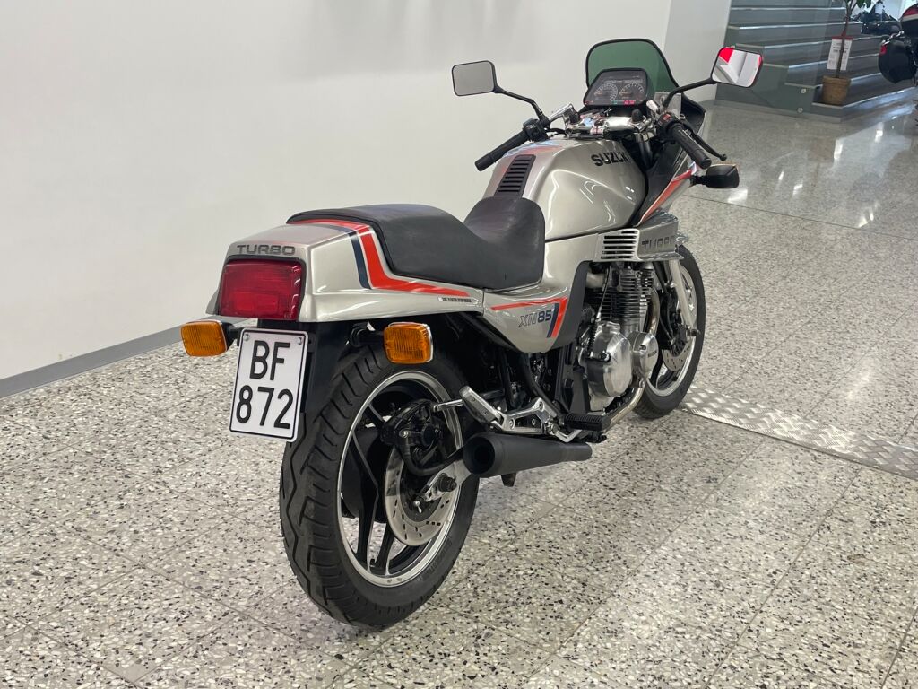 Suzuki XN 1983 